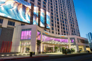Courtyard Los Angeles L.A. LIVE