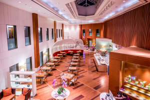 Crowne Plaza Bangkok Lumpini Park club lounge
