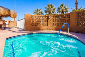 Best Western Date Tree Hotel Jacuzzi