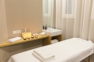 Alexandra Barcelona Hotel, Curio Collection by Hilton Spa