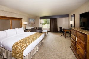 Hotel Alpenrock Breckenridge, Curio Collection by Hilton Room