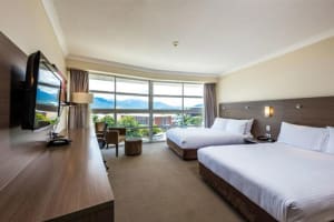 DoubleTree by Hilton Cairns Room