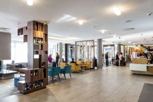 DoubleTree by Hilton London Angel Kings Cross Lobby