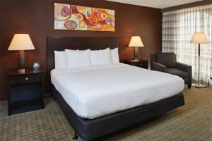 DoubleTree by Hilton Dallas Market Center Room
