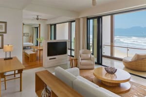 Hyatt Regency Danang Resort and Spa Suite