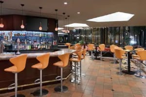 DoubleTree by Hilton Philadelphia Center City Bar