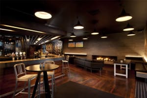 DoubleTree By Hilton Hotel Queenstown Bar