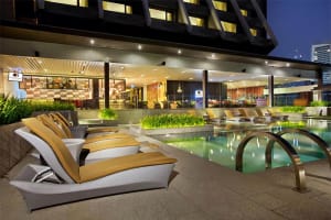 DoubleTree by Hilton Sukhumvit Bangkok Pool