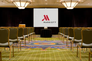 Washington Dulles Airport Marriott Meeting Room