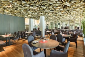 DoubleTree by Hilton Vienna Schonbrunn Dining