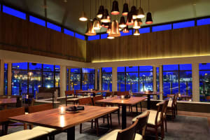 Delta Hotels Victoria Ocean Pointe Resort Dining