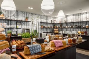 Element Amsterdam breakfast