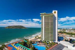 El Cid El Moro Beach Hotel Exterior