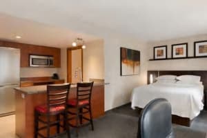 Embassy Suites by Hilton Montreal Studio