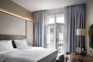 The Emblem Hotel Guestroom