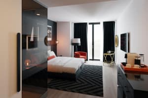 The ENGLiSH Hotel, Las Vegas, a Tribute Portfolio Hotel Guestroom