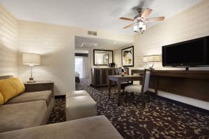 Embassy Suites Hotel Napa Valley Living Area