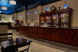 Embassy Suites Portland-Downtown Bar