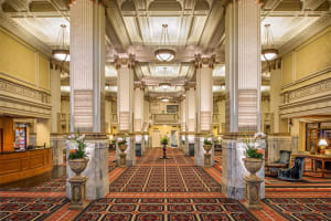 Embassy Suites Portland-Downtown Lobby