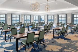Embassy Suites by Hilton Charleston Harbor Mt. Pleasant Meeting Room