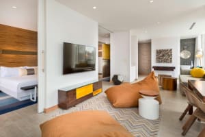 The Envoy Hotel, Autograph Collection Suite