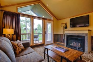 Explorer Cabins at Yellowstone Living Room