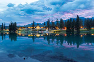 Fairmont Jasper Park Lodge Lake