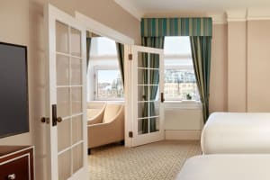 Fairmont Chateau Laurier Corner Suite