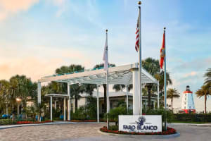 Faro Blanco Resort & Yacht Club Marathon, Curio by Hilton