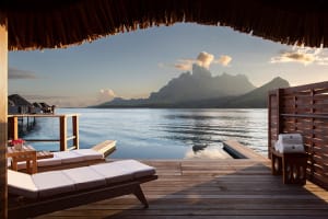 Four Seasons Resort Bora Bora Pool