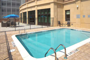 Fairfield Inn & Suites Savannah Downtown/Historic District Pool