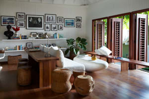 GoldenEye Room