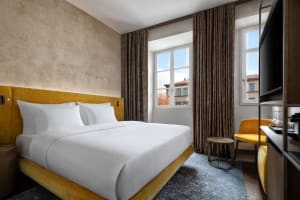 Grand Universe Lucca, Autograph Collection King Guestroom