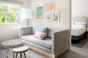 Hampton by Hilton Grand Cayman Seven Mile Beach Suite