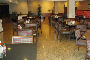 DoubleTree by Hilton Buena Park Dining