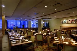 Hilton Garden Inn Montreal Centre-Ville Dining