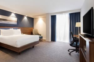 Hampton by Hilton Dundee City Centre Queen Room
