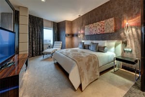 Hilton Frankfurt Airport Room