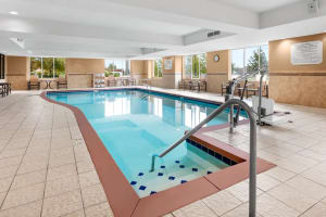Hampton Inn & Suites Fairbanks Pool