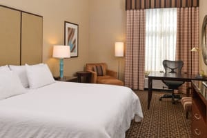 Hilton Garden Inn Napa Standard King Room