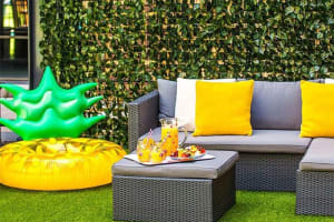 Hotel Indigo Melbourne on Flinders Garden Terrace