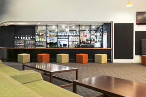 Hilton Darwin Bar