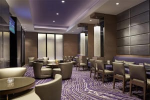 Hilton Long Beach Lounge