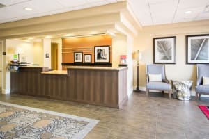 Hampton Inn Daytona Beach Shores Front Desk
