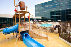 Hilton Anaheim Pool