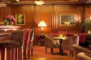 Hotel Napoleon Paris Champs-Elysees Bar