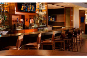 Hyatt Regency Orange County Bar