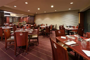 Hilton Chicago O'Hare Airport Dining