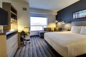 Hyatt House Portland/Beaverton Den Room