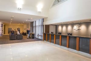Holiday Inn Potts Point Lobby